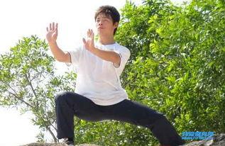 膝关节锻炼视频,轻松掌握居家康复训练技巧